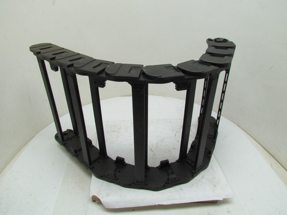 Igus Cable/Hose Carrier 200mm Bend Radius 350mmW x 55mmH Window 92mm Pitch 39″ L