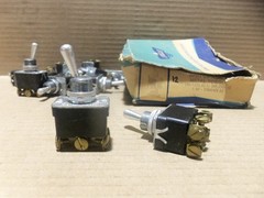 Eagle Box of 12 Heavy Duty DPDT Toggle Switch 20A 240V AK