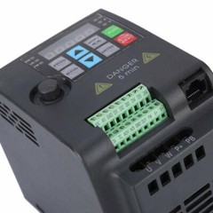 220V 1.5KW 2.2KW VFD Variable Frequency Drive Inverter Converter USA