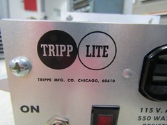 💥TRIPP LITE DC TO AC POWER INVERTER 115 VAC 12 VDC 550 WATTS PV-550
