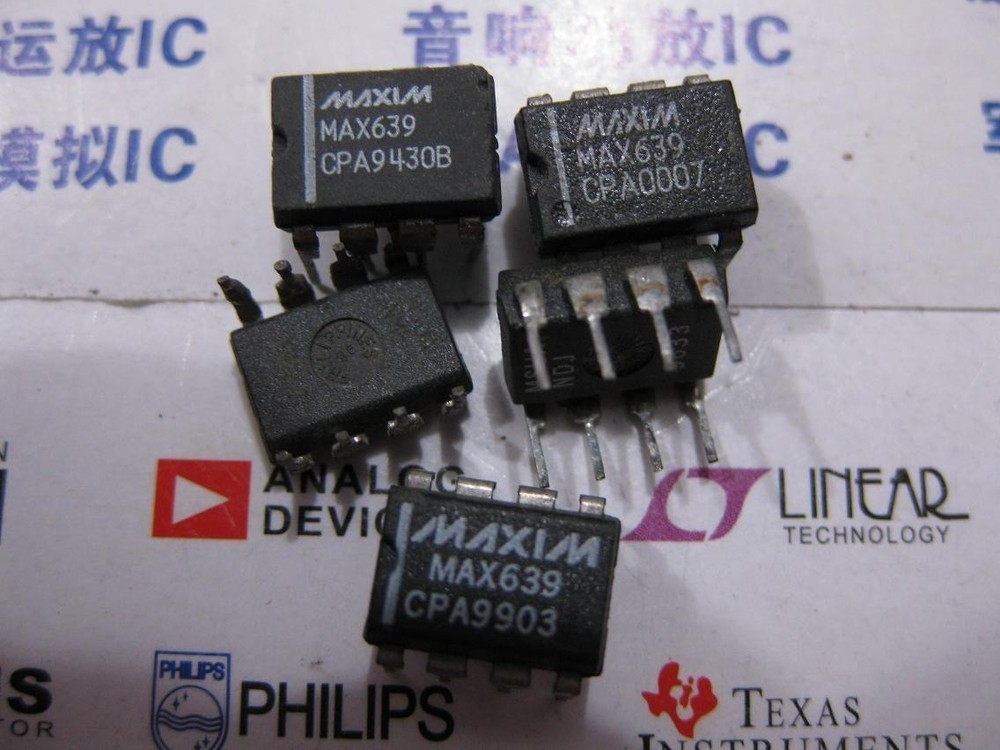 1X MAX639CPA 5V/3.3V/3V/Adjustable, High-Efficiency, Low IQ, Step-Down DC-DC