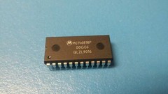 (2 PCS) MC146818P MOT Real Time Clock, 1 Timer(s), CMOS, PDIP24