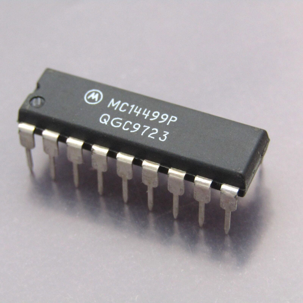 MC14499P Vintage Motorola 7-Segment LED Display Decoder/Driver — NOS
