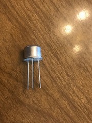 2N5681 Si Npn Transistor 100V 1A 1W 230MHZ TO39 Motorola 1pcs