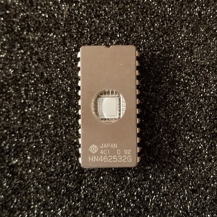 HITACHI HN462532G 462532 2532 4 X 8 32Kbit UV EPROM CDIP24, NOS never used USA