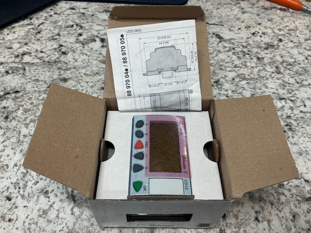 *FREE SHIPPING* Crouzet – Millenium 3 CD12S 88970042 24 VDC controller