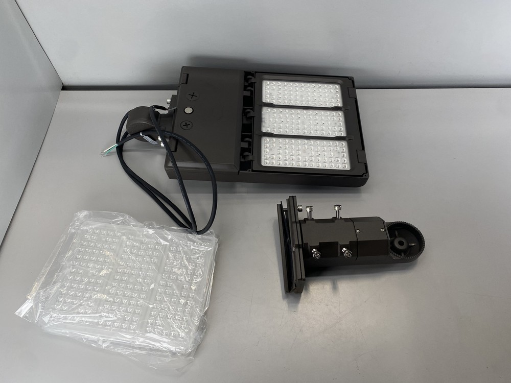 Keystone XFit OpticSwap LED Area Light- Bronze