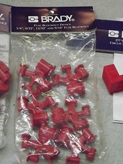 Brady Oversize Breaker Lockout # 65321 Fuse Blockout # 65691 and 65751 65690 LOT