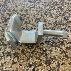 Cooper B-Line 9ZN-1249HD Cable Tray Clamp,Zinc Plated W/Screw (new)