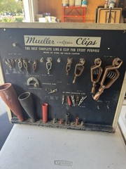 Vintage Mueller Electric Point-of-Sale Advertising Display Nice Rare Cool