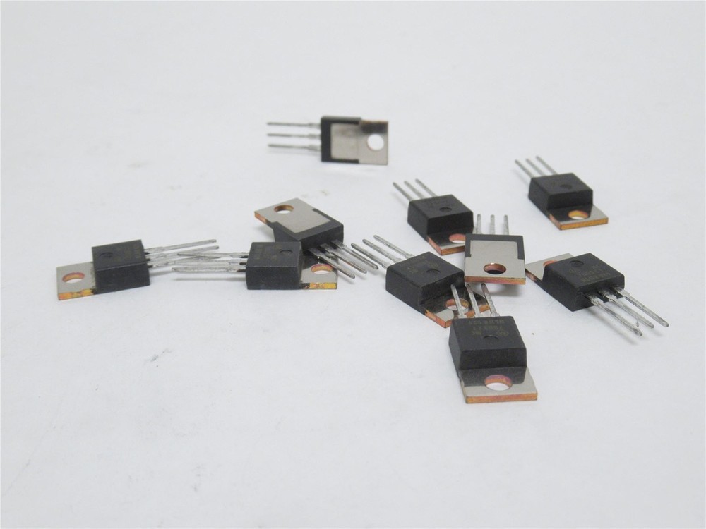229725 New-No Box; TI 7805CT Lot-10 Linear Voltage Regulators; 1.5A; 35V