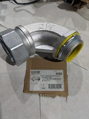HUBBLE 3550 2-1/2″ LIQUID-TIGHT 90 CONNECTOR INSULATED THROAT EACH