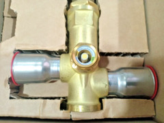 1PC Danfoss ETS 100 034G0508 Electric expansion valve,1 3/8 in- BRAND NEW
