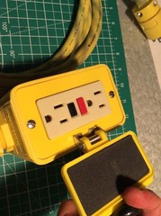 Woodhead 10′ Power Cable 2 GFI and 1 Twist 20A Safety Yellow 12/3 SOW-A New