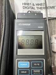 Omega Engineering HH82 Digital Thermometer Tested Works W/Case + Manual + Probes