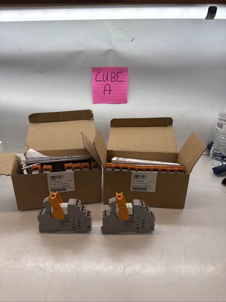 PHOENIX CONTACT RELAY MODULE RIF-1-RPT-LDP-24DC/2X21 Lot Of 18 Units