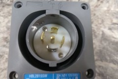 Hubbell HBL2815SW 120/208VAC 30 A Current Watertight Flanged Locking Inlet