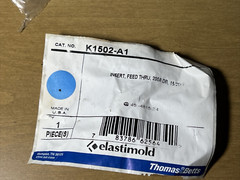 NEW ELASTIMOLD K1502-A1 200A DB 15/25K INSERT FEED THRU CONNECTOR, BAIL ASSEMBLY
