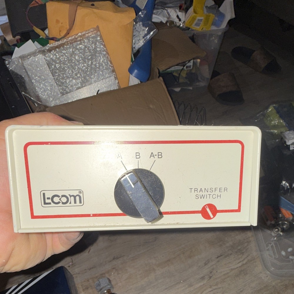 L-com IEEE-488 GPIB A/B Transfer Switch, 3-Port (A, B, Input/Output)