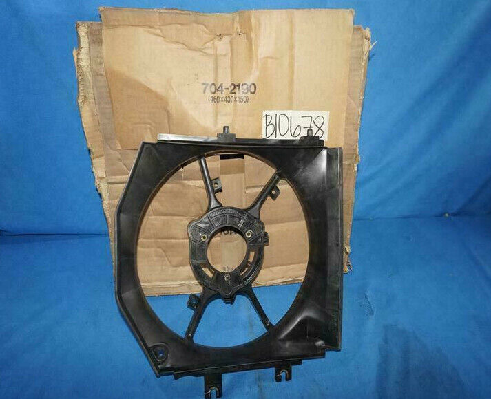 Ford 122710-4361-81 ZL04-15-210A Radiator Fan Asyy NEW NOB