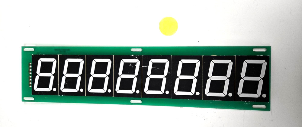 UNBRANDED 8 LED NUMBER DISPLAY – BLACK