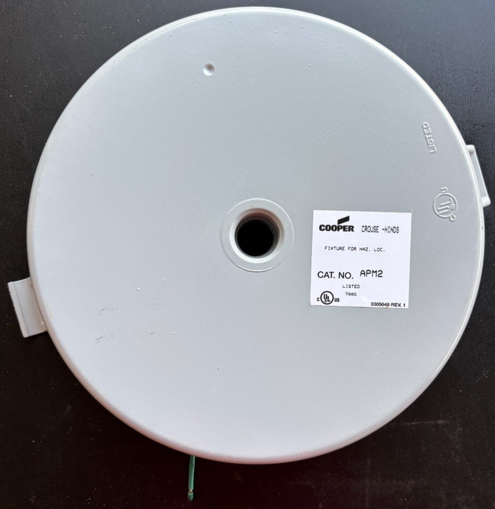 Crouse-Hinds APM2, Lighting Fixture Mounting Module, 3/4 Conduit, 1 PC