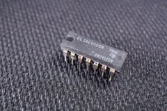 SN74121N TI Monostable Multivibrator Schmitt 7V Thru Hole 16-PDIP NOS