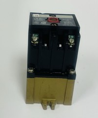 ALLEN BRADLEY NO. 700-P200A1 STANDARD AND TIME DELAY CONTACT 2 NO OPEN TYPE