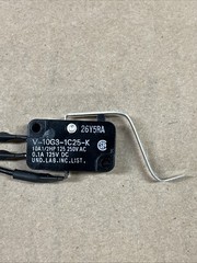 OMRON V-10G3-1C25-K MICRO SWITCH WITH LEVER SPDT NO NC 10A 125/250V 1/2HP LEADS