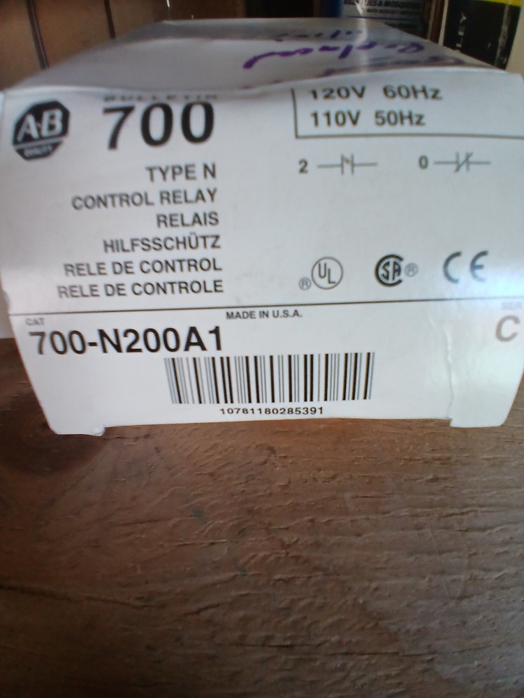 AB 700-N200A1 Allen-Bradley 300V Max Industrial Control Relay
