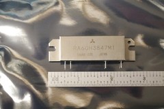 Mitsubishi RF UHF PA Module RA60H3847M1 60W, 378 400 450 470 Mhz at 50mW input