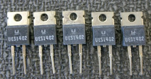 5 Pieces Unitrode UES1402 TO-220AC 8A 100V HIGH EFFICIENCY RECTIFIERS NOS