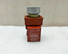 SIEMENS 3SB14 00-5C PUSH BUTTON WITH TRANSFORMER