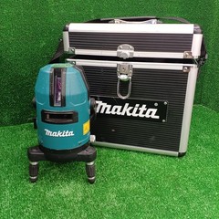 Makita SK20GD Rechargeable Indoor/Outdoor Laser Distance Meter with Accessories