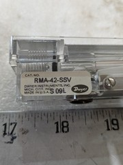 DWYER RMA-42-SSV FLOW METER