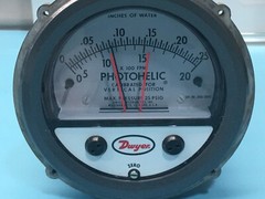 Dwyer Photohelic Series 3000 Pressure Switch/Gage, 160440