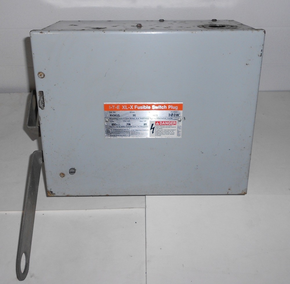 Busway Switch Plug I-T-E XL-X Cat #RV361G Amp 30 30268NAD