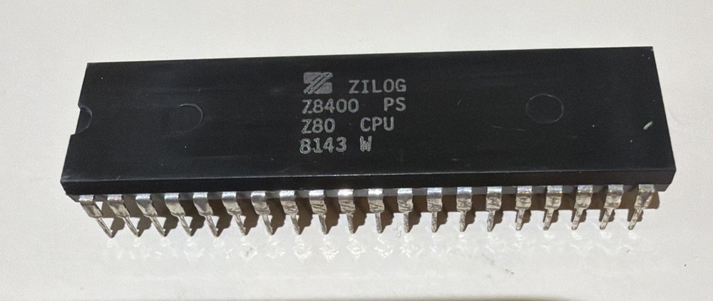 Zilog Z8400 Z80 PS Microprocessor 40-pin IC Chip