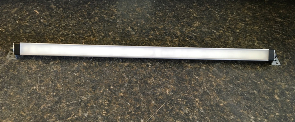 Banner WLS28-CWGRYB5-0570DX24Q LED Multicolor Light Strip 24VDC (KB)