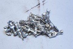 Lot of 5 TE V23074-A1002-A403 Automotive Relay & 5 Plug-In Socket & 20 Terminals