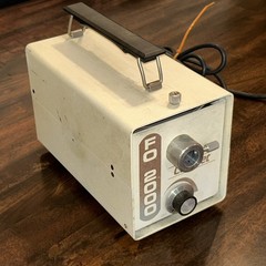 Cadmet FO-2000, part number# 30000, 150 Watt, Fiber Optic Light Source
