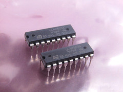 ( 2 PCS ) ULN2803A St Micro Darlington Transistor Array NPN ULN2803 NOS