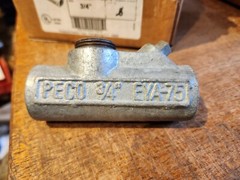 ONE NOS PECO EYA-75 3/4″ Iron Female Explosionproof Conduit Seal Fitting