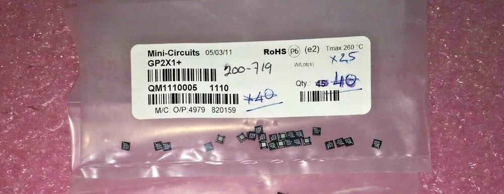 13 PIECE LOT: GP2X1+ MMIC SMD Power Splitter/Combiner 2 Way-0° 50Ω 2800-72000MHz