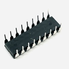 LOT OF 20 – ST ULN2803A – 18 PIN TRANSISTOR