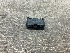 Allen Bradley 800F-X10 Contact Block 800FX10 New