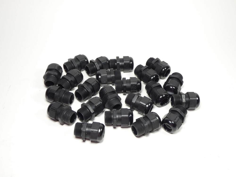 *Lot of 22* 3/4-NPT Polyamide Skintop Cable Gland Black