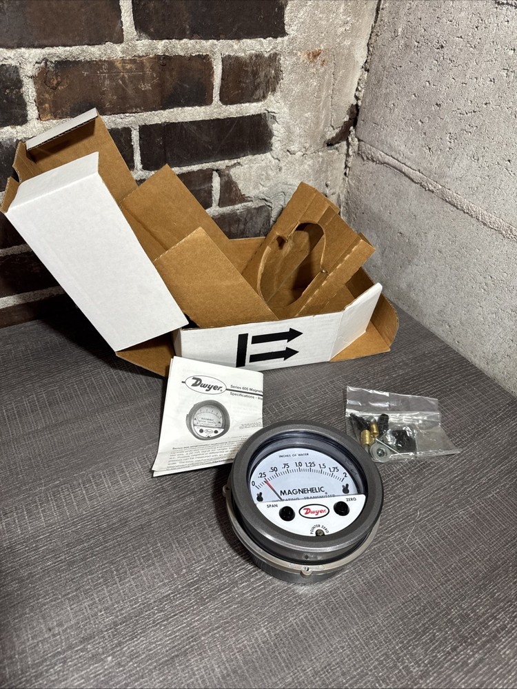 DWYER 605-2 / 6052 Lightly Used – 2 PSI