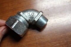 Appleton Electric CG90-2550S 1/2″ 90Degree watertight Cord Grip Connector lot 25