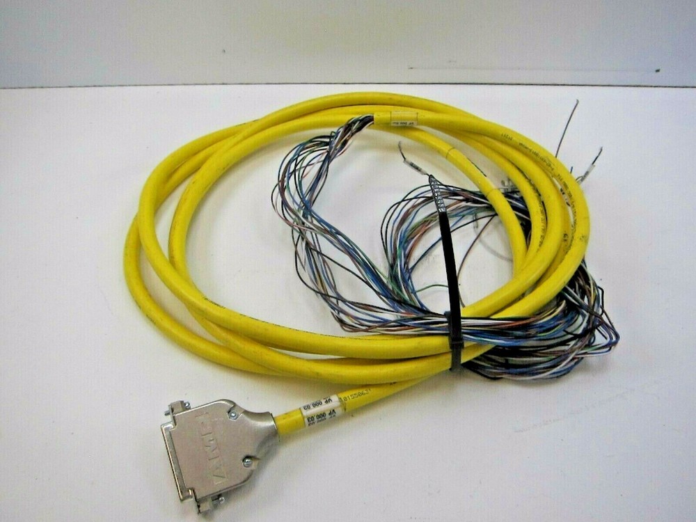 Turck DB25F-10/CS12365 Flying Lead Cable 8 foot Length